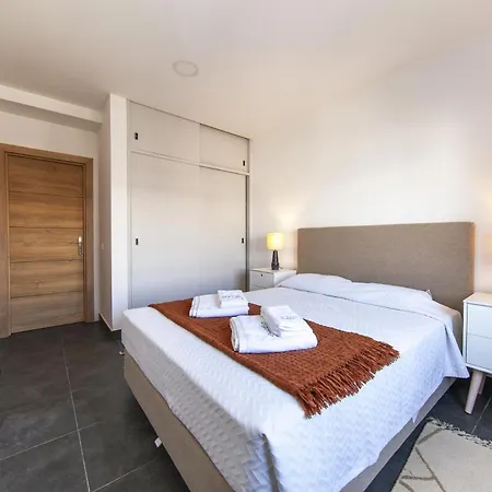 B74 - Baluarte Flat In