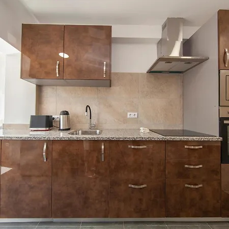 B74 - Baluarte Flat In Lagos