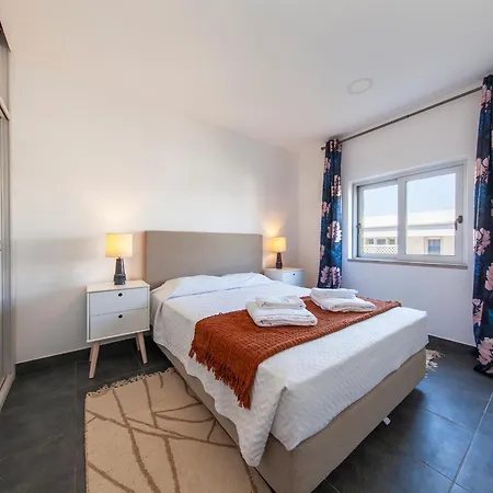 B74 - Baluarte Flat In Lagos