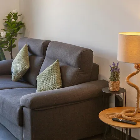 B74 - Baluarte Flat In * Lagos