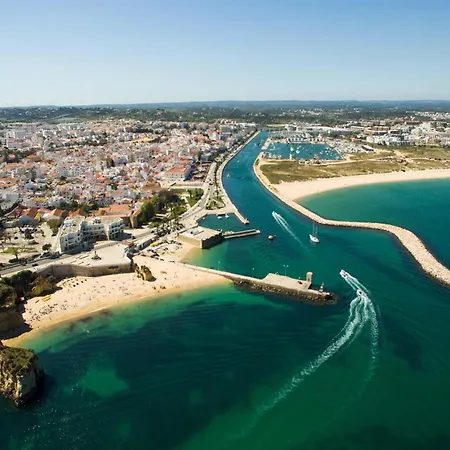 B74 - Baluarte Flat In 라고스