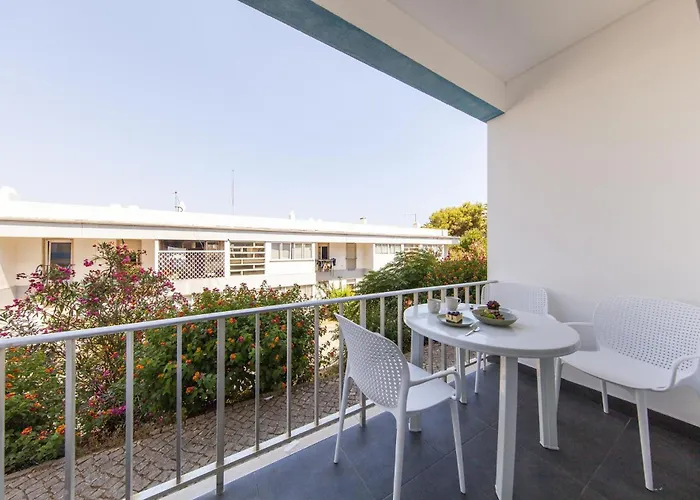 B74 - Baluarte Flat In